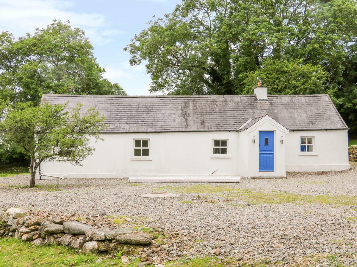 The Old White Cottage Shillelagh Extérieur photo