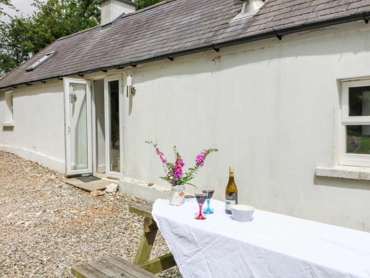 The Old White Cottage Shillelagh Extérieur photo