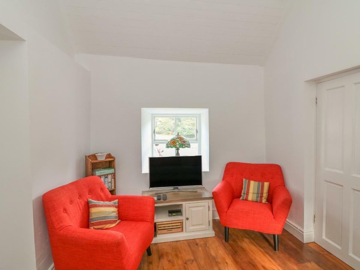 The Old White Cottage Shillelagh Extérieur photo